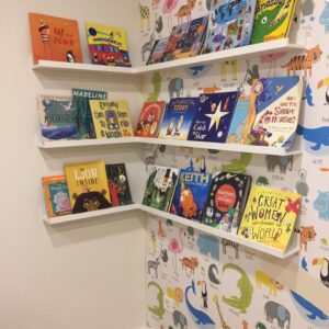 Biblioteca en inglés para los niños de La Casita de Inglés